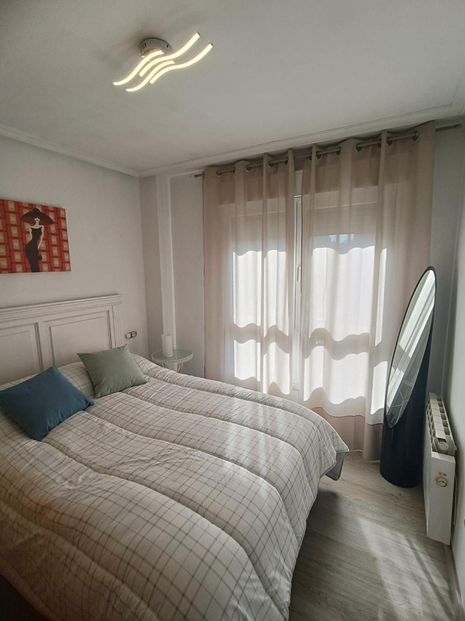 Apartamento Hospital Los Prados Parking Gratuito 오비에도 외부 사진